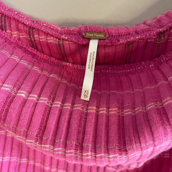 Free People Snowbunny Off the Shoulder Long Sleeve Top in Fuschia Fizz Combo XS - Picture 9 of 10